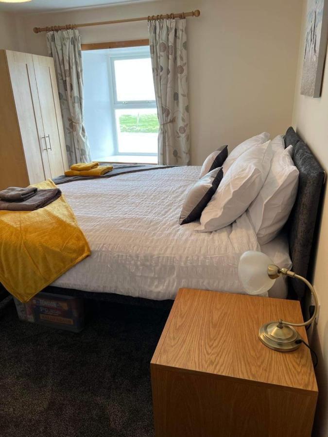 2 Bedroom House Overlooking Pierowall Bay, Westray Exterior photo