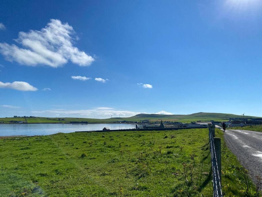 2 Bedroom House Overlooking Pierowall Bay, Westray Exterior photo